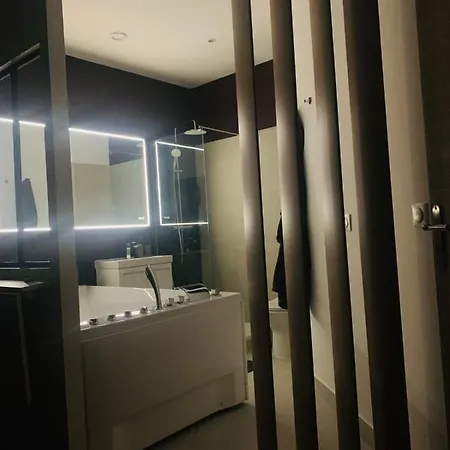 Sweet - Jacuzzi Privatif Apartment *