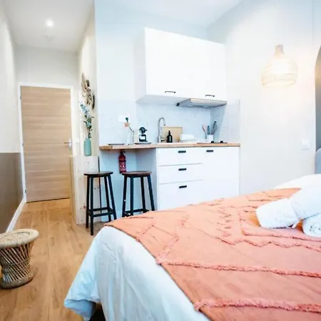 Sweet - Jacuzzi Privatif Apartment Montreuil (Seine-Saint-Denis)